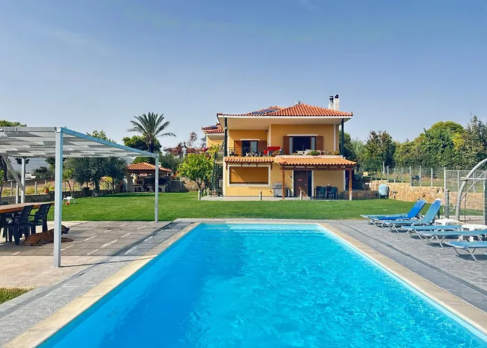 Athens Countryside Resort With Pool