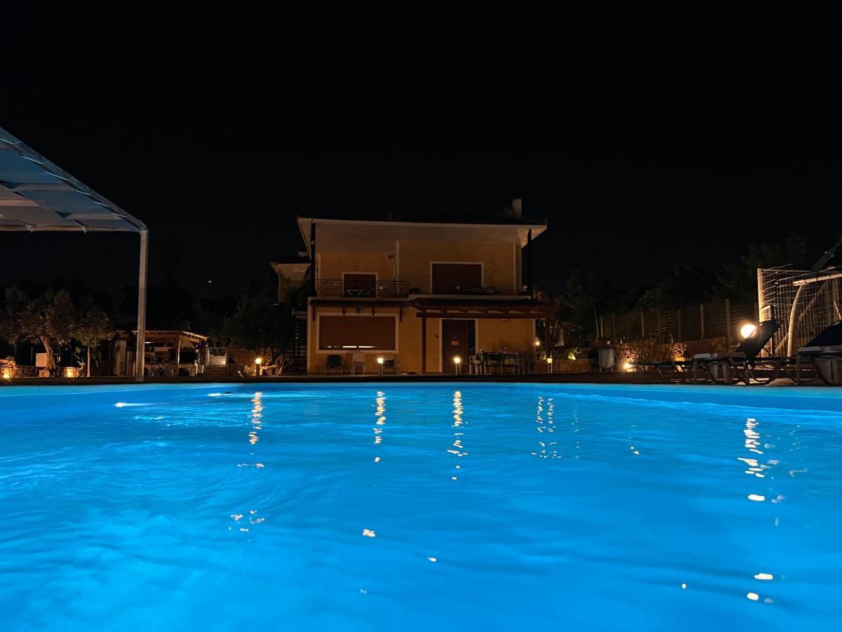 Athens Countryside With Pool *