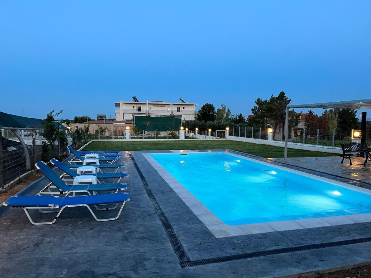 Athens Countryside With Pool Apartment *